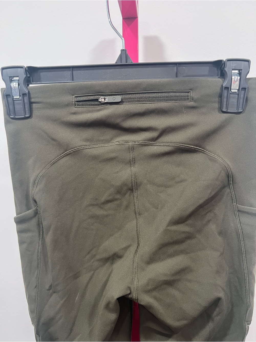 Lululemon Speed Up Leggings side pockets 4 - Picture 6 of 7